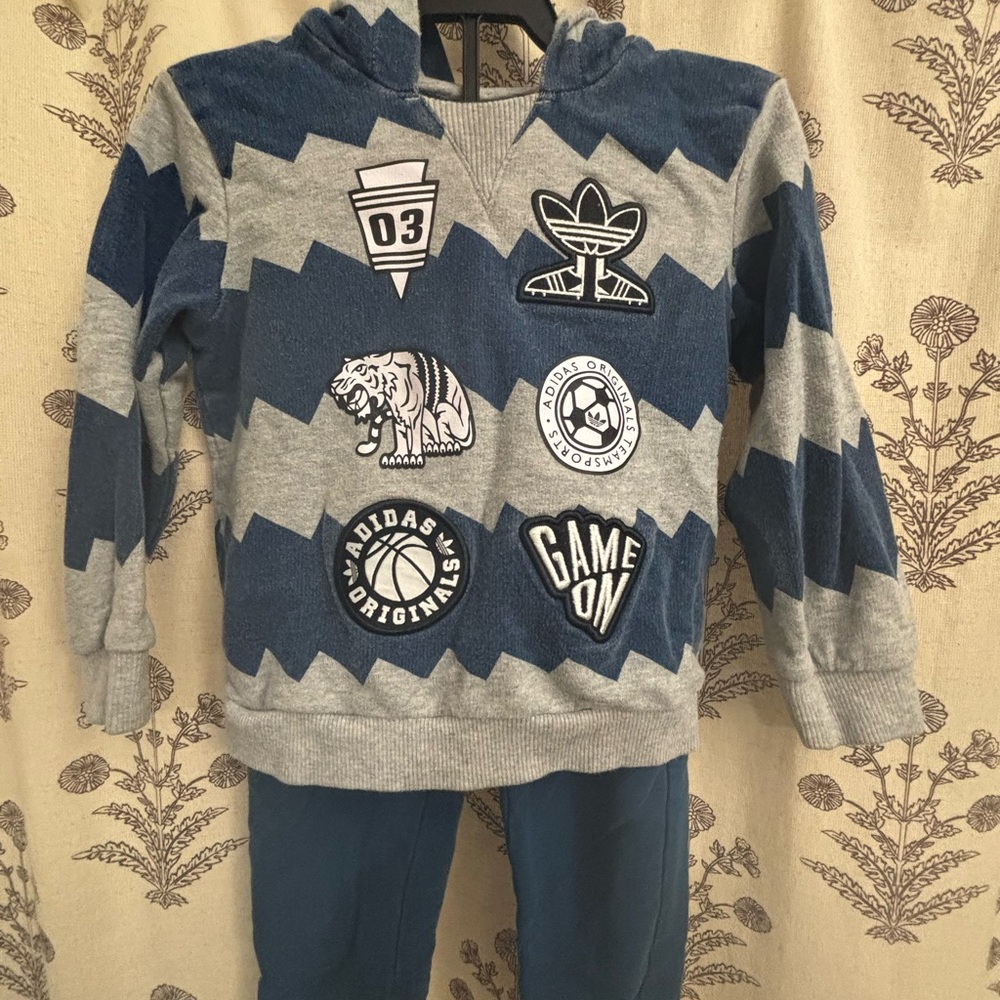 Adidas Kids Hoodie with Blue and Gray Zigzag Design